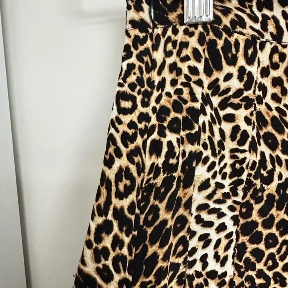 NWT Topshop PETITE Animal Print Midi Skirt Size 2 - Picture 9 of 13